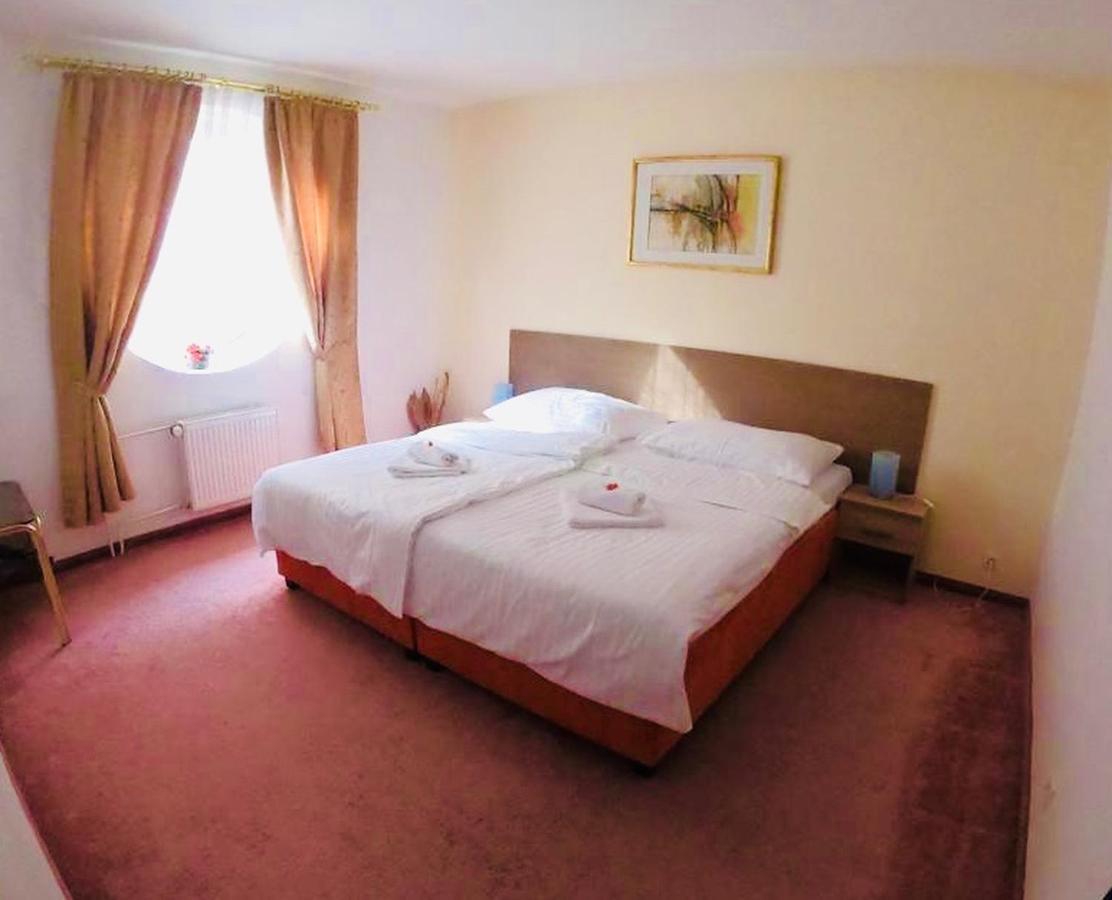 Interhotel America Пісек Екстер'єр фото